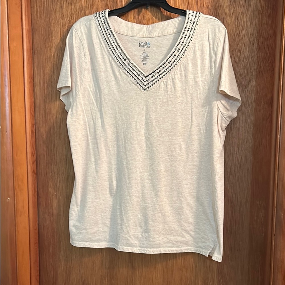 Croft & Barrow Cream Relaxed Short Sleeve Tee